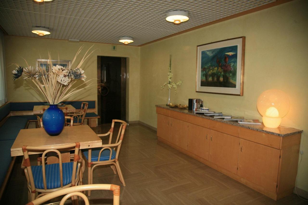 Albergo Benito Понте-нелле-Альпи Экстерьер фото